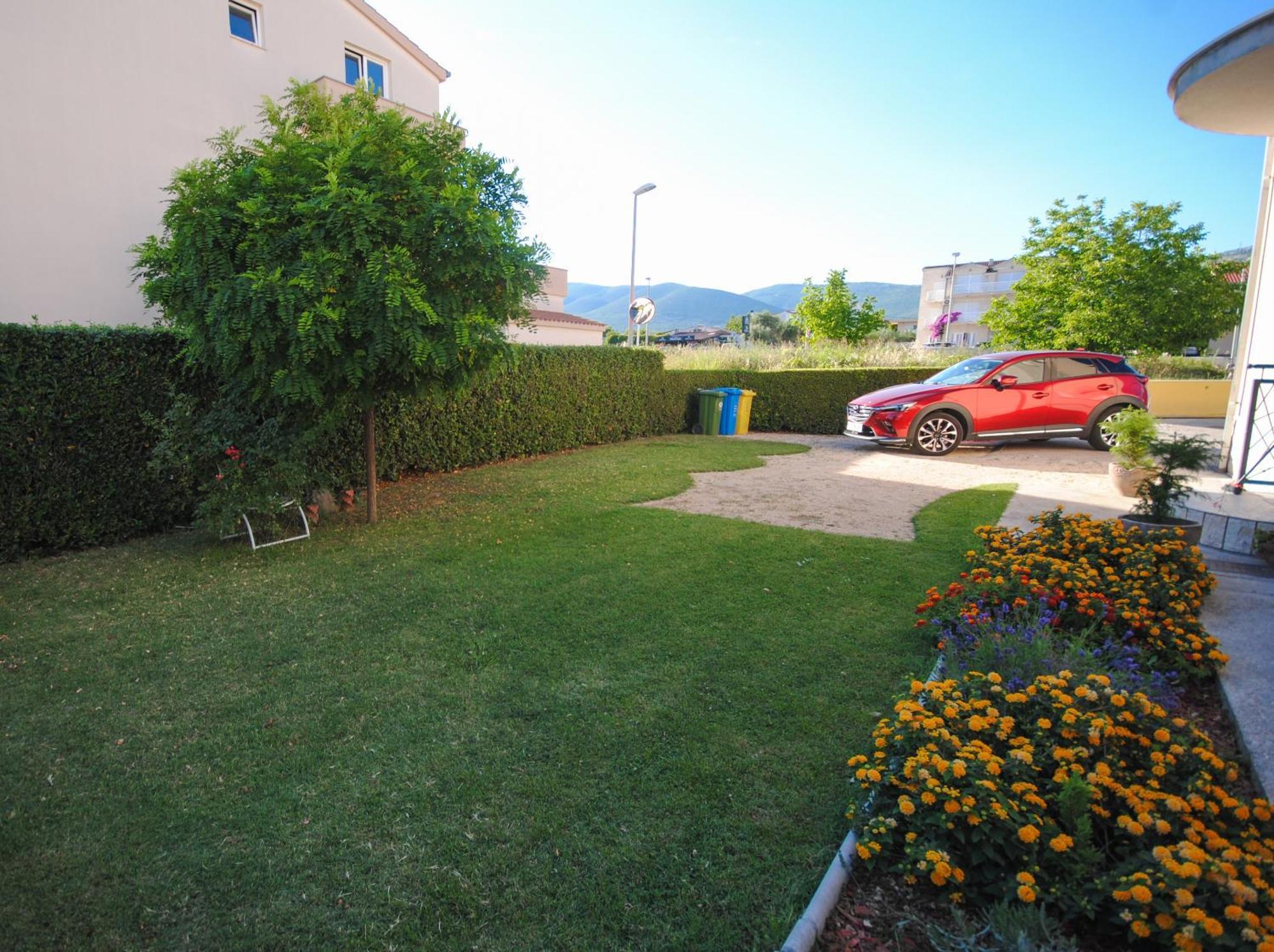 Cozy Apartment With Garden Kastela Dış mekan fotoğraf